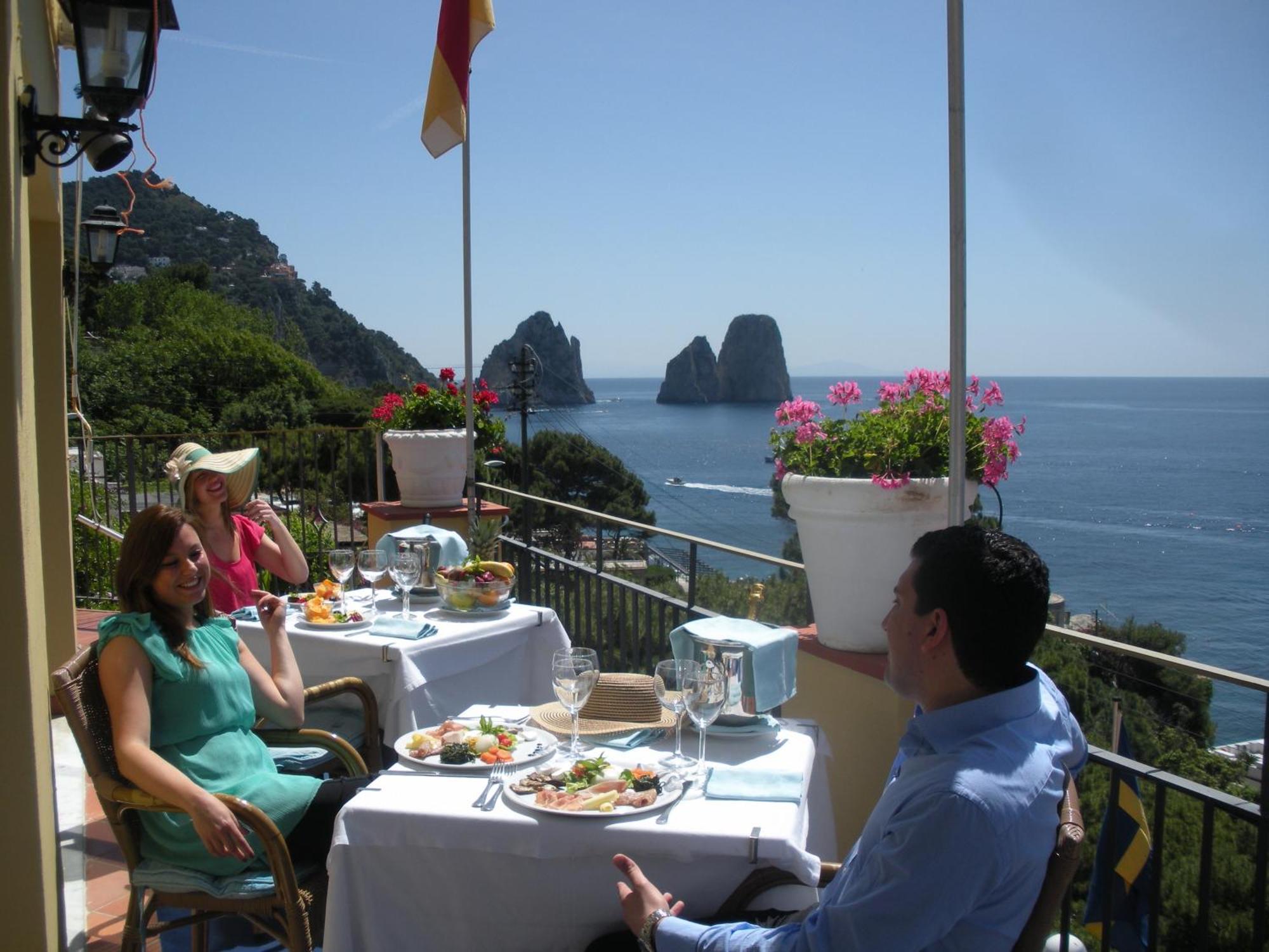 Hotel Weber Ambassador Capri Buitenkant foto