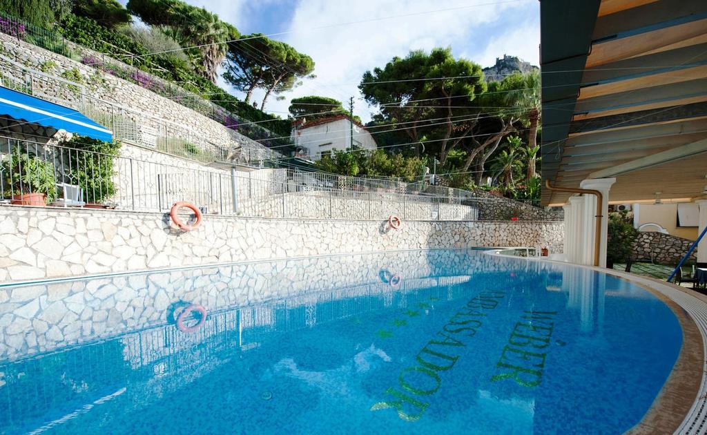 Hotel Weber Ambassador Capri Buitenkant foto