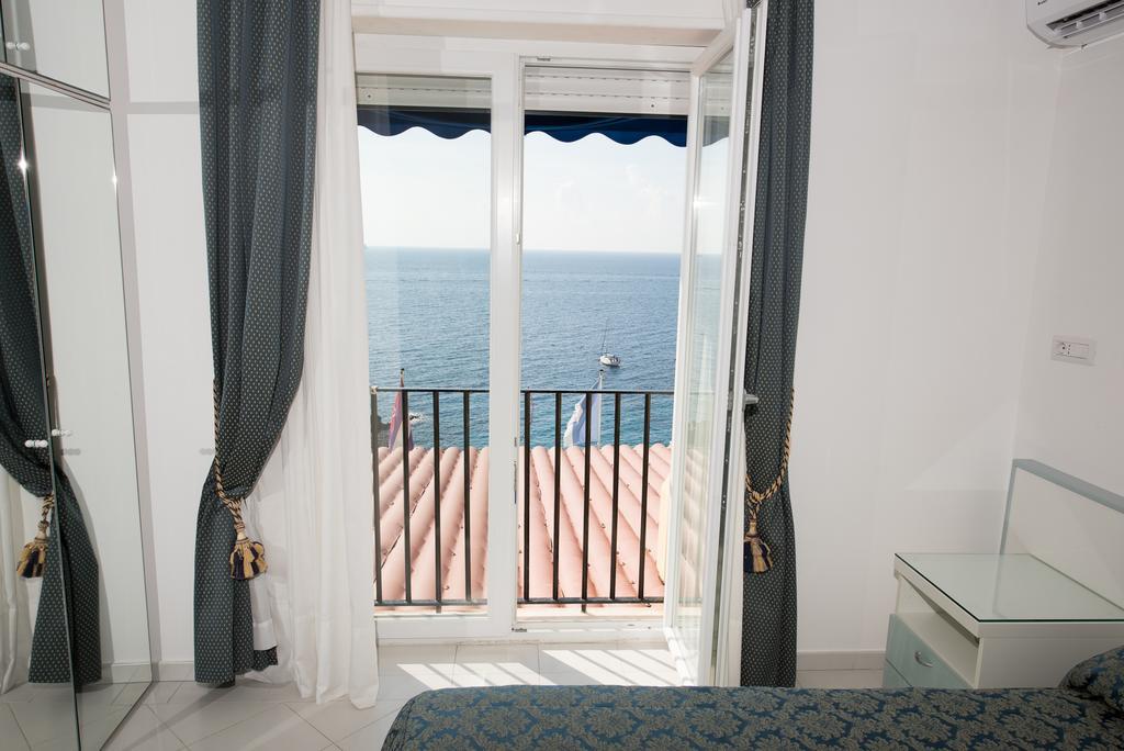 Hotel Weber Ambassador Capri Buitenkant foto
