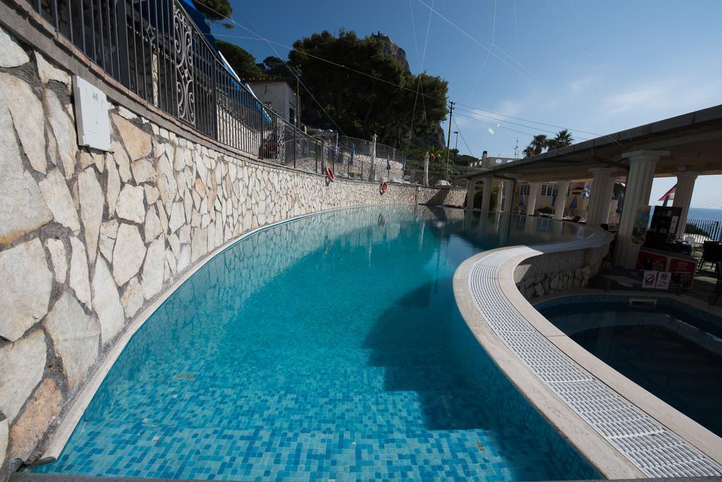 Hotel Weber Ambassador Capri Buitenkant foto